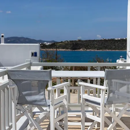 Lydia's East * Alikí