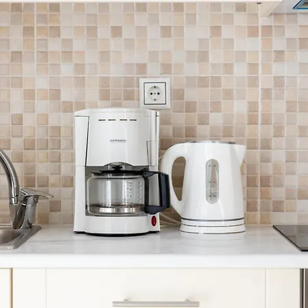 아파트 Lydia's East