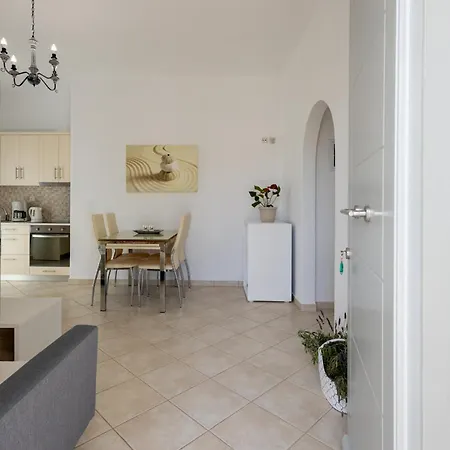 Apartman Lydia's East *
