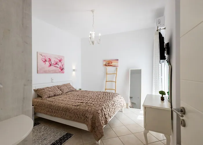 Lydia's East Appartement